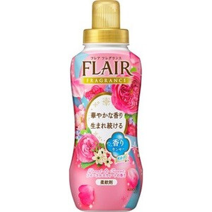 Кондиционер для белья KAO Flair Fragrance с антибактериальным эффектом цветочный аромат 570 мл